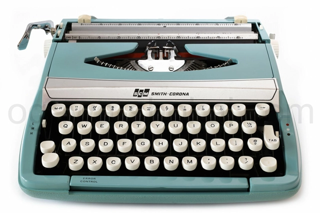 SMITH-CORONA Corsair Deluxe