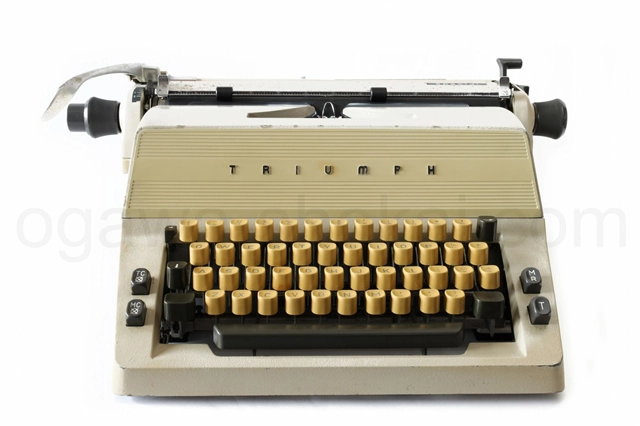 Triumph Special タイプライター用ゴム足の外観