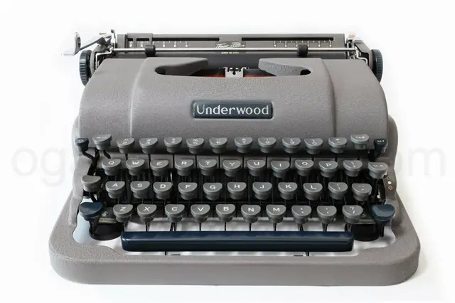 Underwood CHAMPION タイプライター用ゴム足の外観