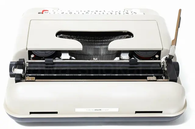 olivetti LETTERA 34 タイプライターケース